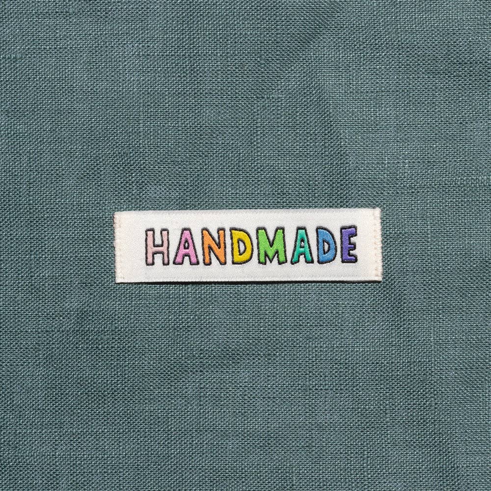 KATM gewebte Etiketten - "Handmade" Regenbogen