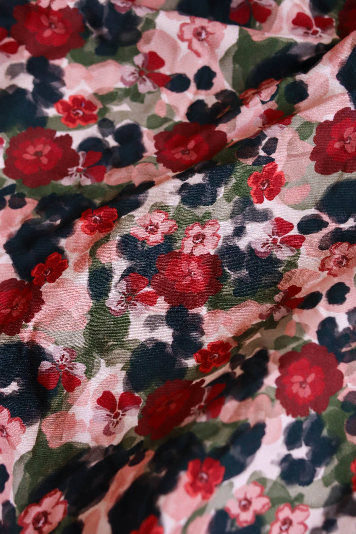 Flower Drips Twill aus Viskose
